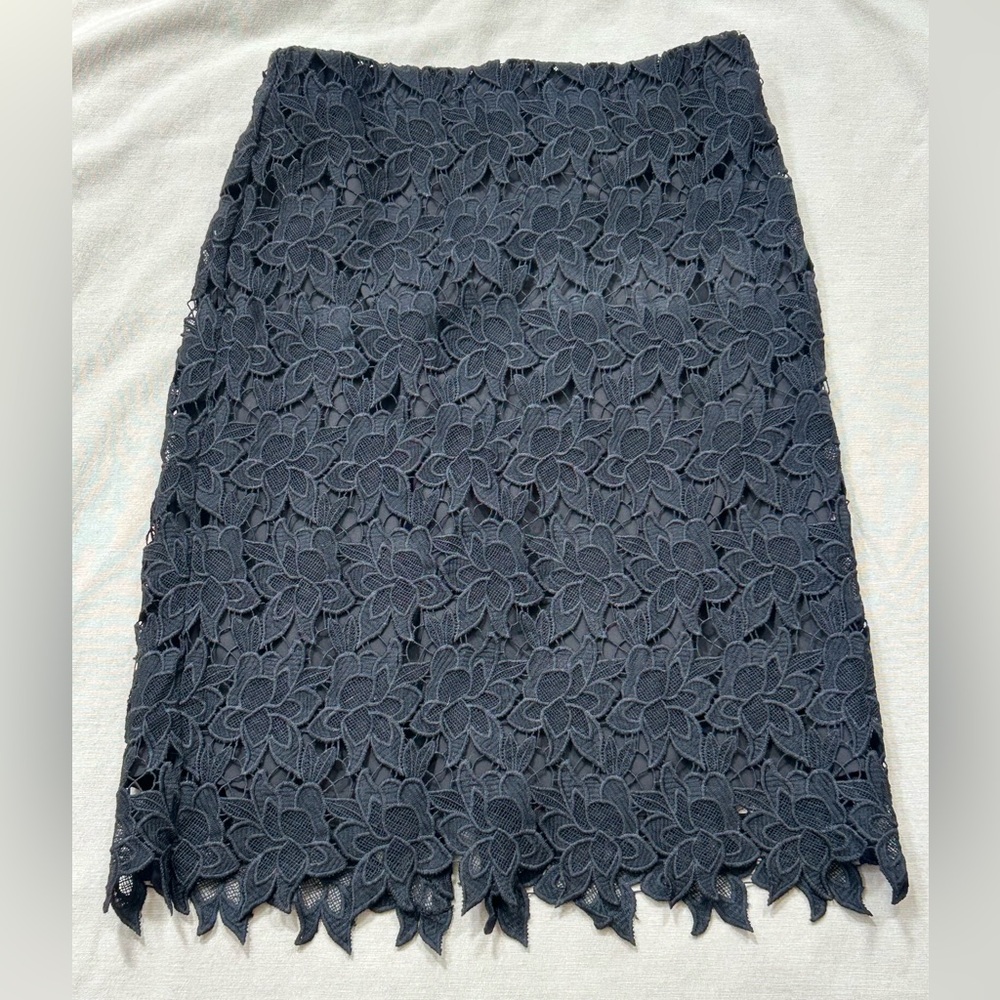 Black Sweet Salt Lace Skirt size M stretchy
